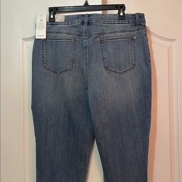 NWT Chico’s size 12 US/ 2T decorative hem jeans 26 in inseam. - Picture 4 of 7